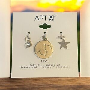 🍓 APT . 9 Leo 3 Piece Gold Pendent Set NiP